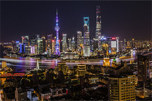 Shanghai's Track and Field Spectacle： __ With Dreams